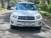 Toyota RAV4 2.5 2010 White for sale
