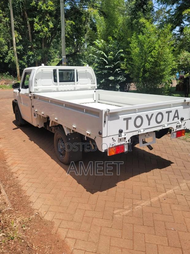 New Toyota Hilux 2024 White