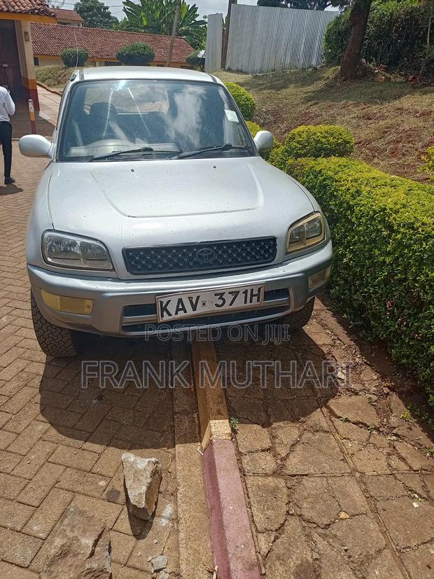 Toyota RAV4 Automatic 2000 Silver