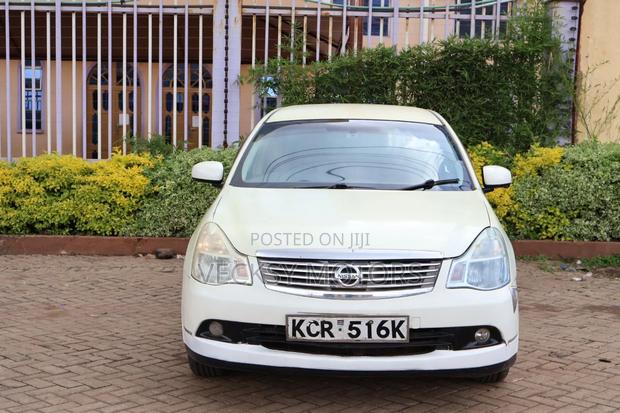 Nissan Bluebird 2012 Pearl