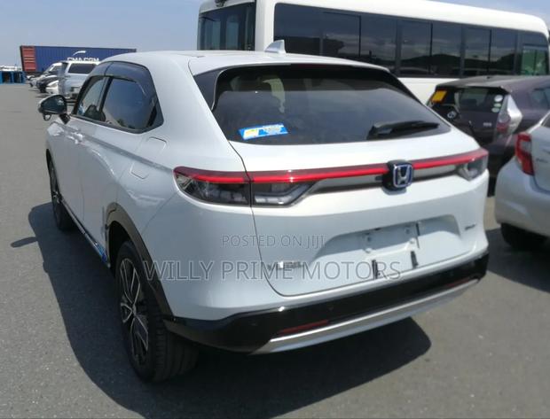 Honda Vezel 1.5 Hybrid 2WD 2021 White