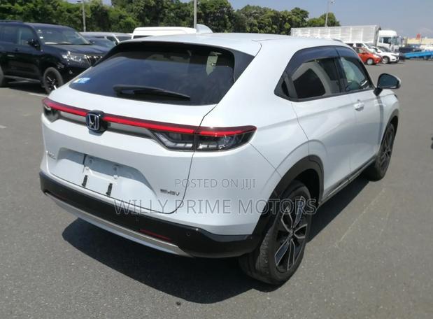 Honda Vezel 1.5 Hybrid 2WD 2021 White