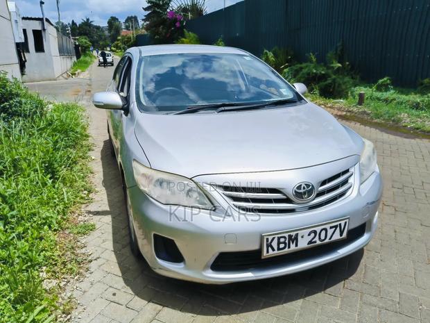 Toyota Corolla LE 4dr Sedan (1.8L 4cyl 4A) 2010 Silver