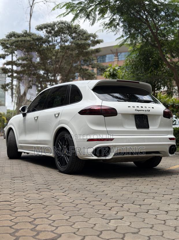 Porsche Cayenne GTS 4dr SUV AWD (3.6L 6cyl Turbo 8A) 2015 White
