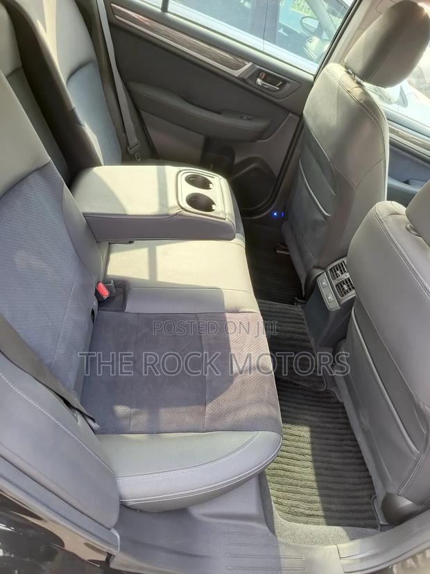 Subaru Outback 2018 Black