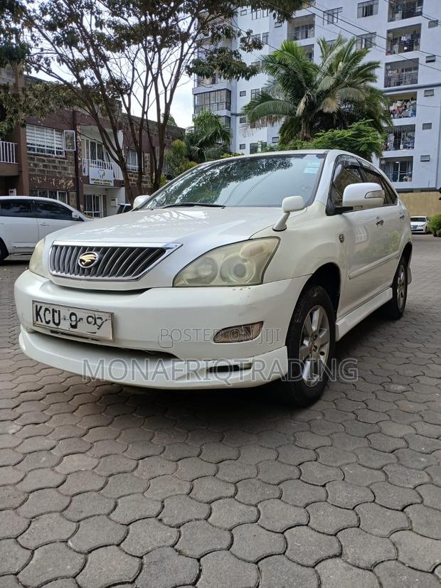 Toyota Harrier 2.4 2011 White