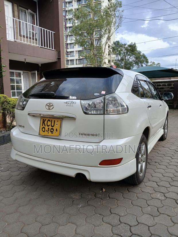 Toyota Harrier 2.4 2011 White