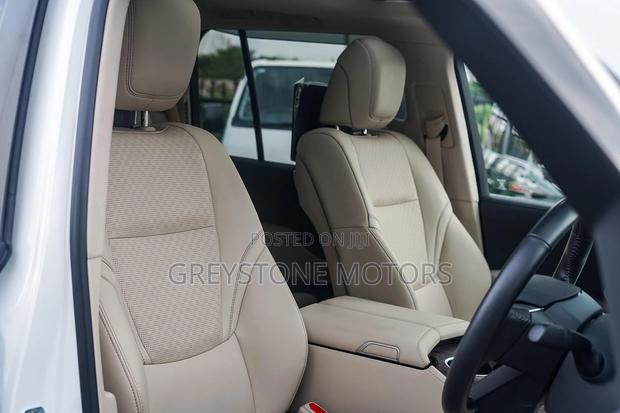 Toyota Land Cruiser 2023 White