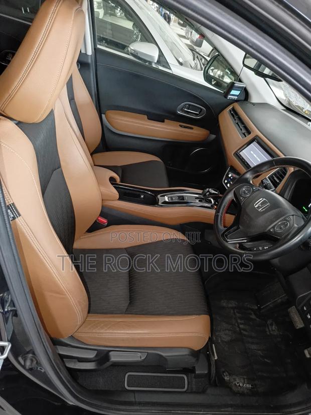 Honda Vezel 2019 Black