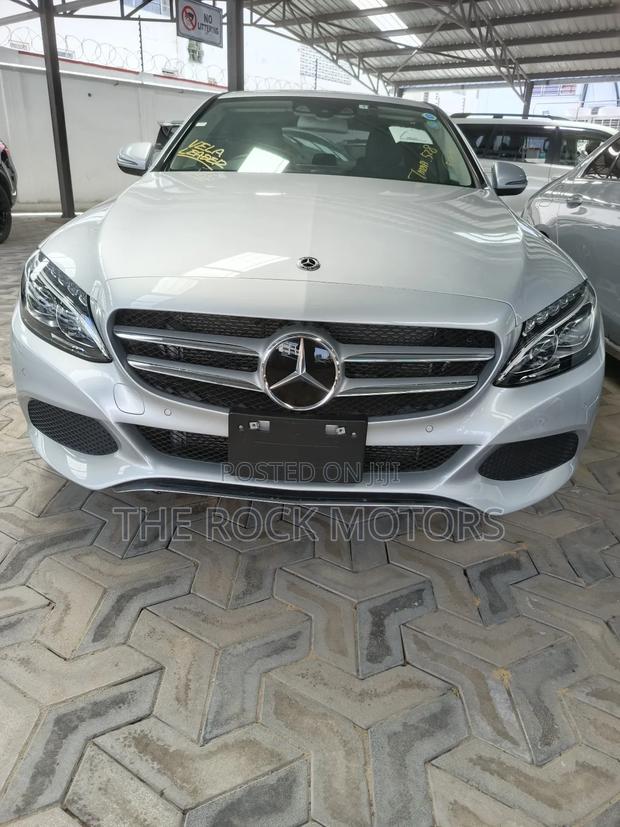 Mercedes-Benz C200 2018 Silver