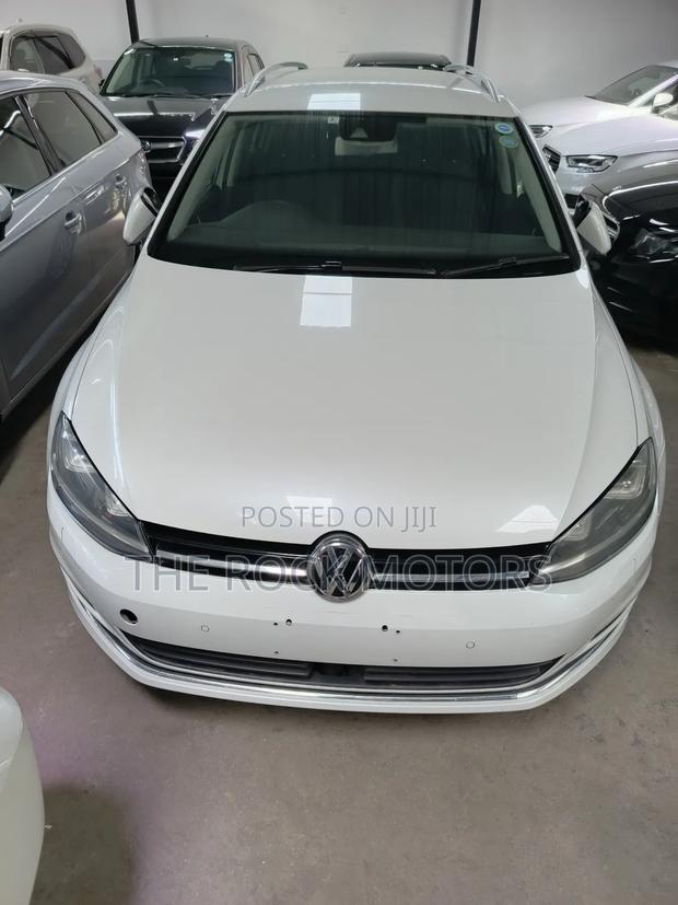 Volkswagen Golf 2019 White