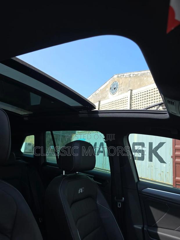 Volkswagen Tiguan 2.0T SEL Premium R-Line AWD 4MOTION 2020 Gray