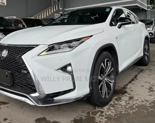 Lexus RX 300 4WD 2019 White