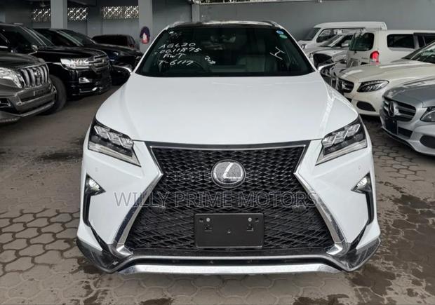 Lexus RX 300 4WD 2019 White