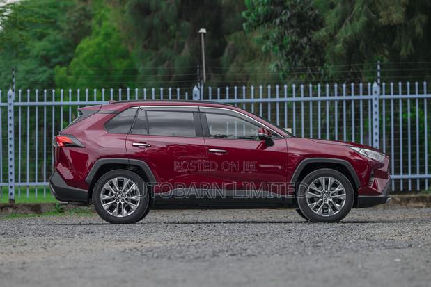 Toyota RAV4 2019 Red