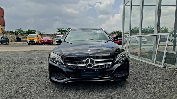 Mercedes-Benz C200 2015 Black