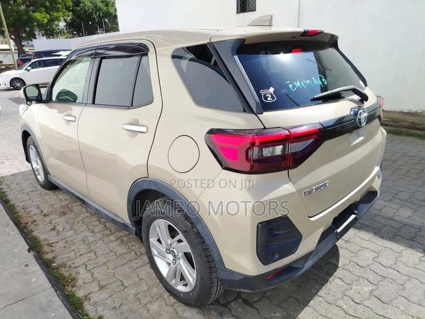 Toyota Raize 1.0 FWD 2021 Gold