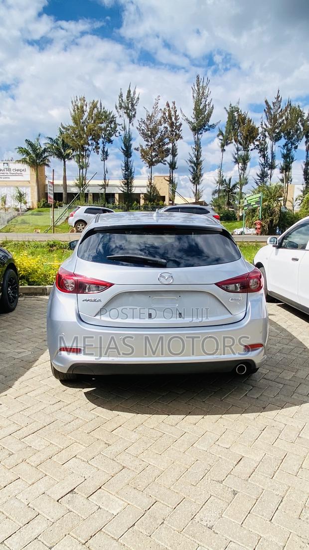Mazda Axela 2018 Silver
