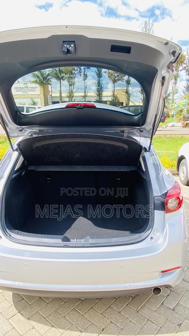 Mazda Axela 2018 Silver