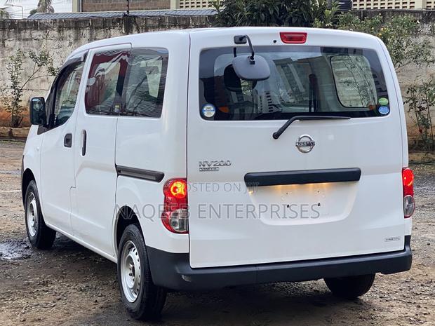 Nissan NV200 2019 White