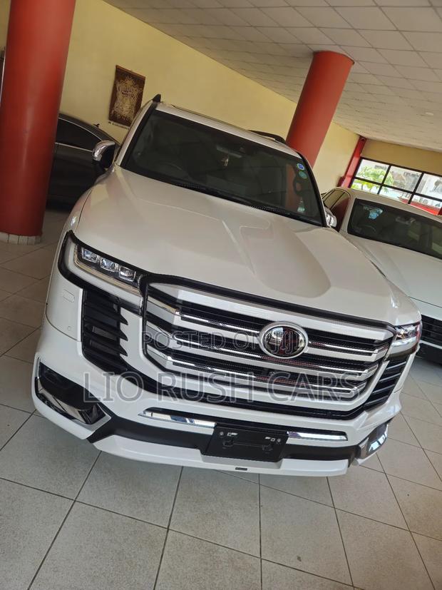 Toyota Land Cruiser 2020 White
