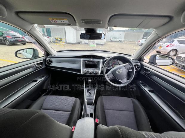 Toyota Corolla Fielder 1.5 Petrol AWD 2018 Silver