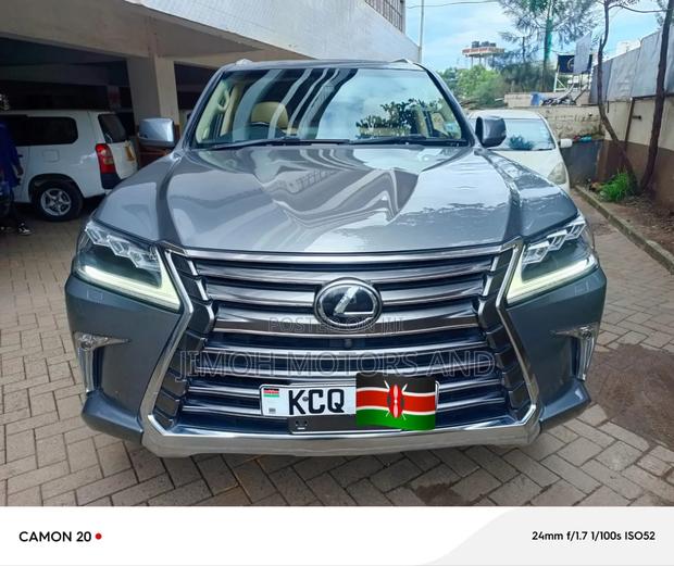 Lexus LX 2017 Gray