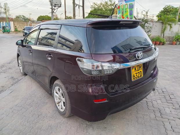 Toyota Wish 2017 Maroon