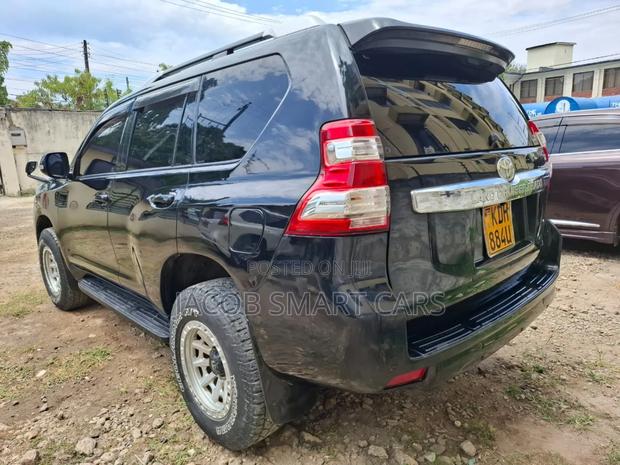Toyota Land Cruiser Prado 2015 Black