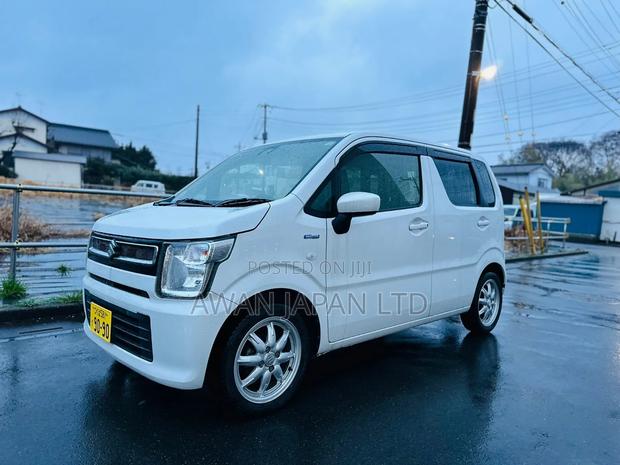 Suzuki Wagon R 2019 White