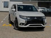 Mitsubishi Outlander 2.0 PHEV AWD 2017 White for sale