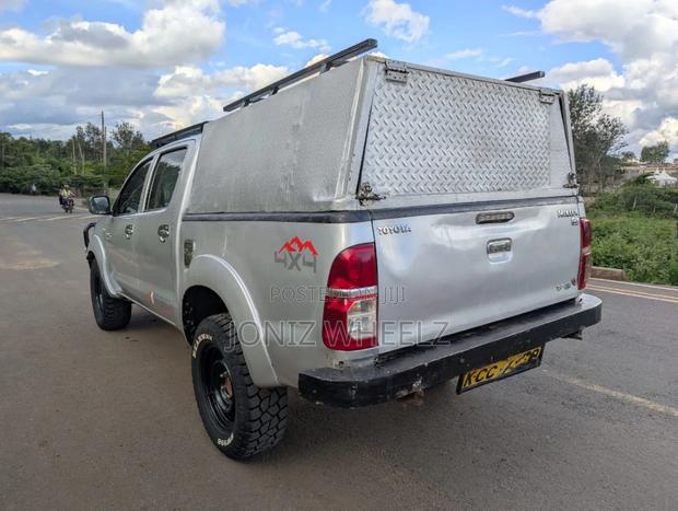 Toyota Hilux 3.0 D-4D Double Cab 4x4 Raider 2007 Silver