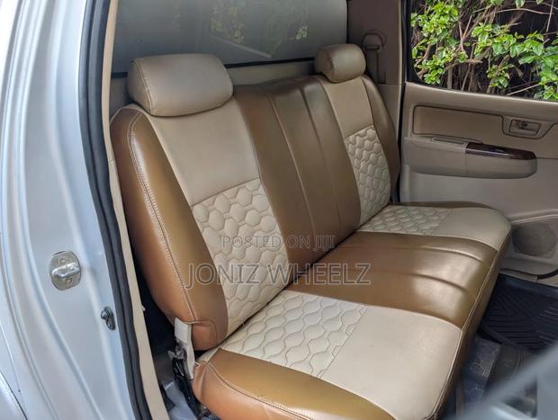Toyota Hilux 3.0 D-4D Double Cab 4x4 Raider 2007 Silver