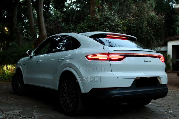 Porsche Cayenne Coupe AWD 2022 White