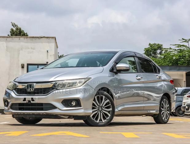 Honda Grace 1.5 Hybrid AWD 2018 Silver