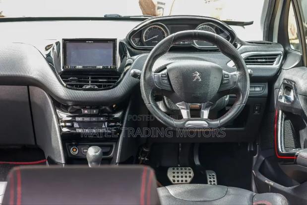 Peugeot 2008 1.2 PureTech (110 Hp) 2018 White