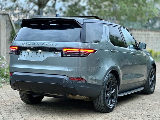 Land Rover Discovery HSE LUXURY 4x4 2018 Gray