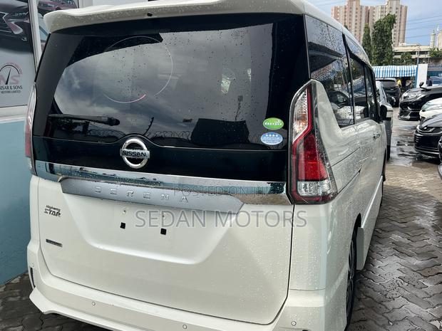 Nissan Serena 2019 White