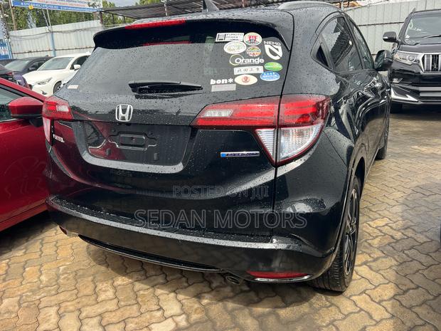 Honda Vezel 2019 Matt Black