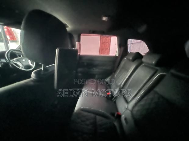 Mitsubishi Outlander 2019 Pearl