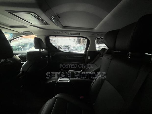 Toyota Alphard 2019 White
