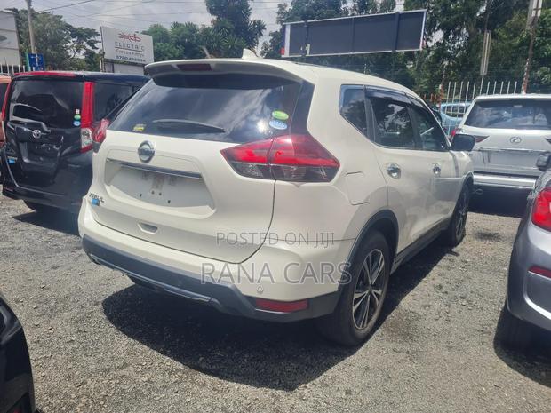 Nissan X-Trail 2018 White