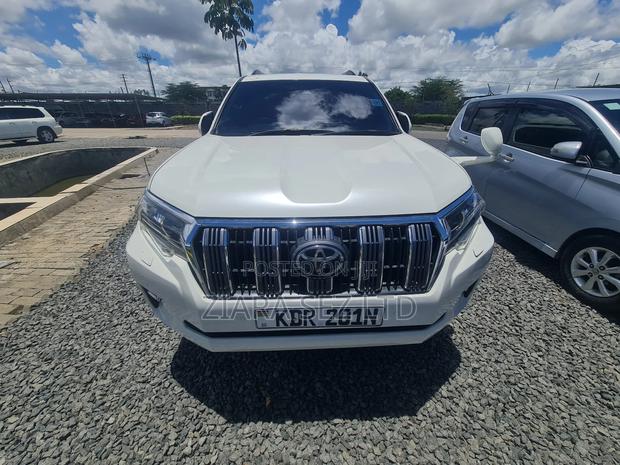 Toyota Land Cruiser Prado 2.8 2020 White