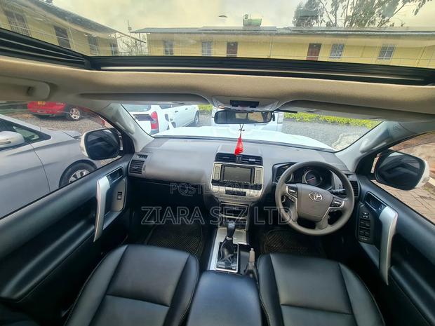 Toyota Land Cruiser Prado 2.8 2020 White