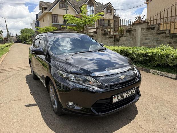 Toyota Harrier 2.0 4WD 2015 Black