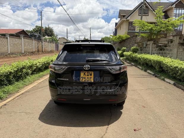 Toyota Harrier 2.0 4WD 2015 Black