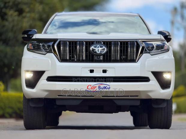 Toyota Land Cruiser Prado 2.8 2021 Pearl
