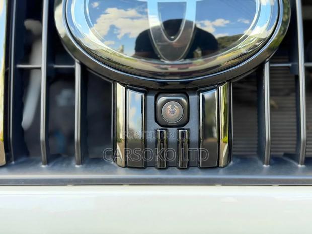 Toyota Land Cruiser Prado 2.8 2021 Pearl