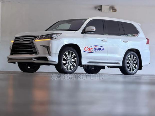 Lexus LX 570 AWD 2018 Pearl