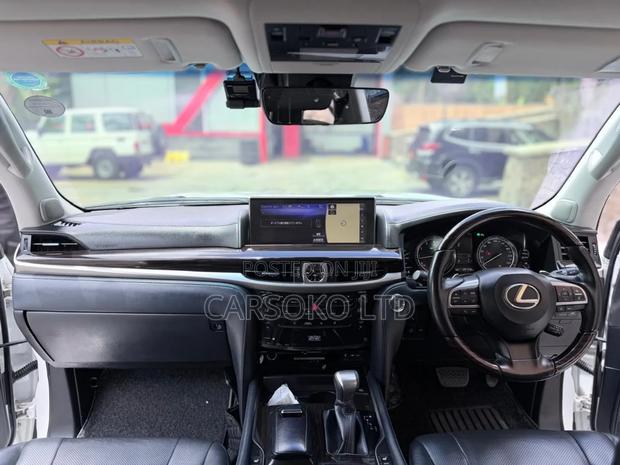 Lexus LX 570 AWD 2018 Pearl